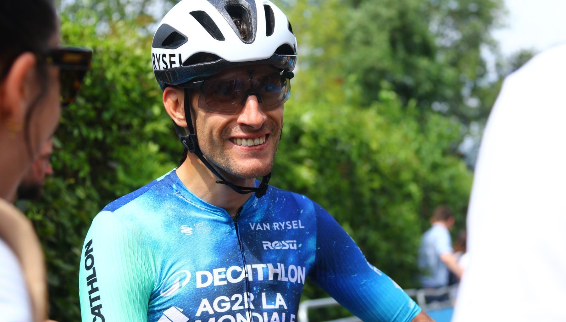 Finalement, Geoffrey Bouchard poursuit sa carrière - Actualité