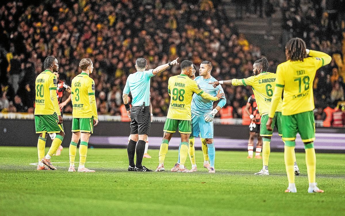 « Le but devait bien être accordé » : la Direction de l’arbitrage conforte la décision de valider le but du FC Lorient à Nantes [Vidéo]