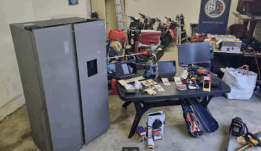 « Une véritable caverne d’Ali Baba » : en suivant la piste d’un AirTag, les gendarmes d’Ille-et-Vilaine retrouvent l’auteur d’une cinquantaine de cambriolages