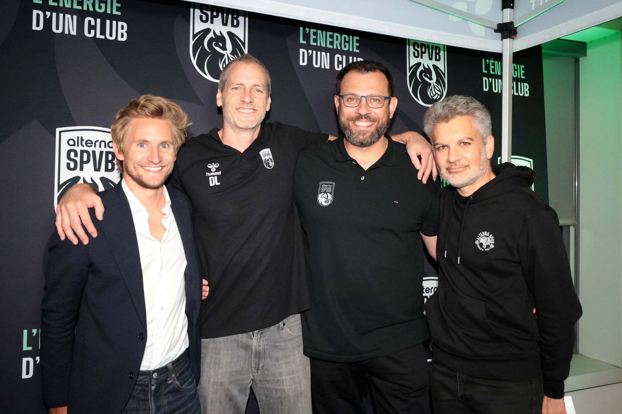 Antonin Marcault, Dan Lewis, Cédric Enard et Frédéric Bouvier, une équipe partie pour durer.