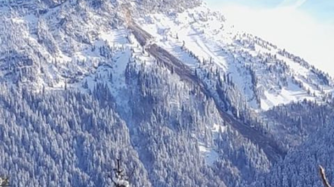 des chemins de randonnée coupés après un éboulement nocturne
