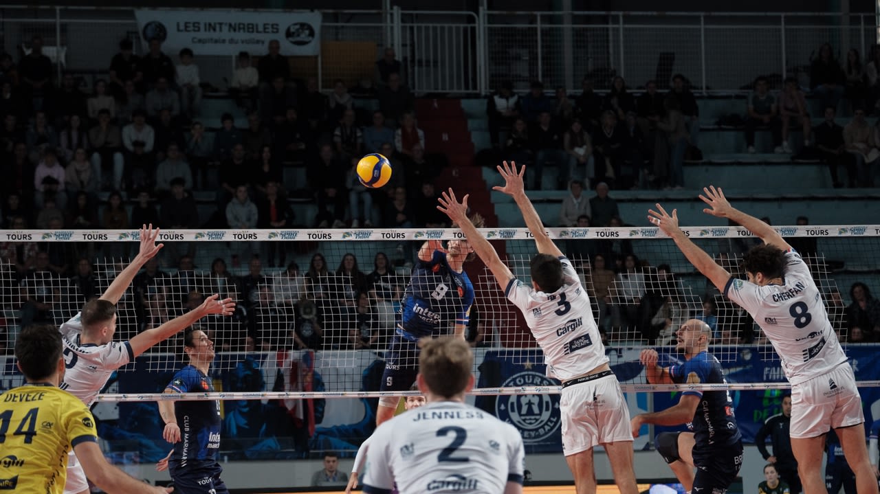 Suihkonen et ses partenaires ont été patients dans ce troisième set : d'abord menés, ils sont revenus petit à petit, sans s'affoler.