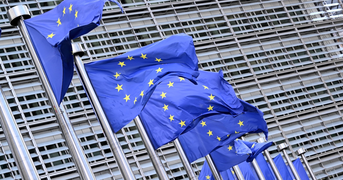 Des drapeaux de l'Union européenne à Bruxelles, le 11 septembre 2025