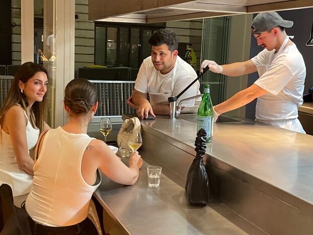 Le chef Omar Dhiab rend hommage à ses racines égypsiennes et tunisiennes dans son restaurant, Elbi, rue de Paradis. 