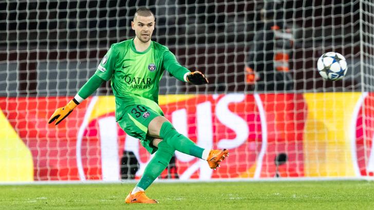 Lucas Chevalier, ici lors du match PSG-Bayern Munich en Ligue des champions, le 4 novembre 2025.