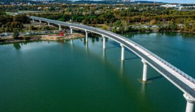 Métro de Toulouse. Les premiers rails de la Connexion Ligne B soudés, avant l'arrêt d'une partie de la ligne B