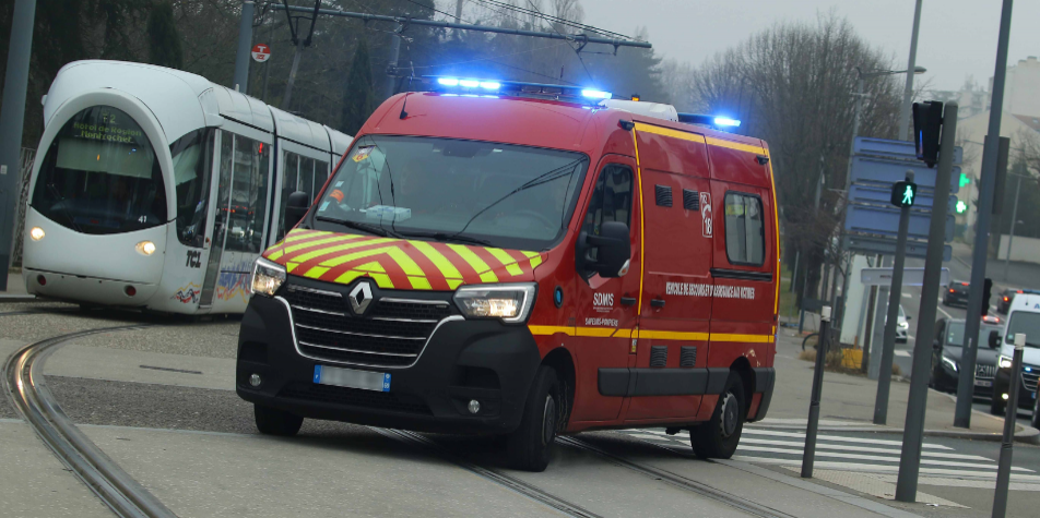 Incendie à Lyon : une crèche évacuée sous la menace du feu