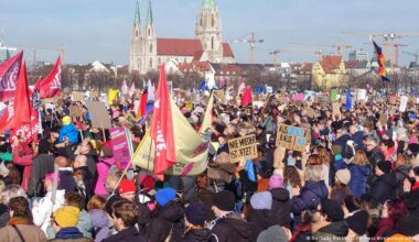 Les Allemands désapprouvent les idées d'extrême droite – DW – 06/11/2025