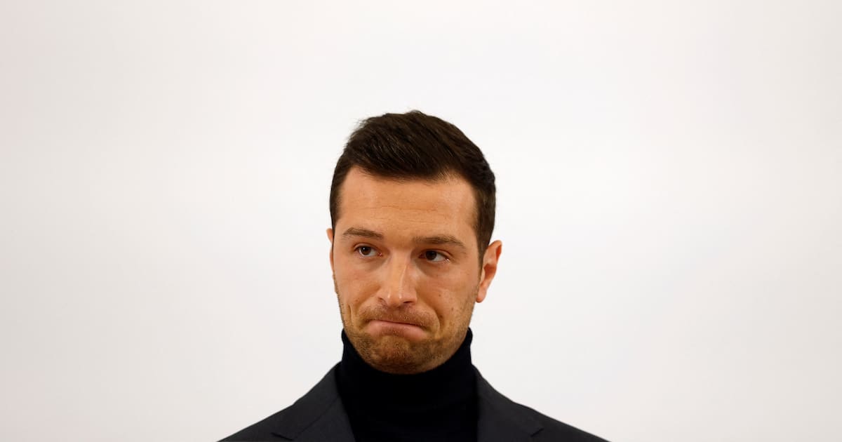 A Vesoul, Jordan Bardella enfariné et des journalistes intimidés – Libération