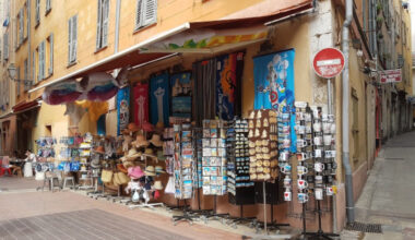 Nice. Le tissu commercial se porte mieux qu'ailleurs...