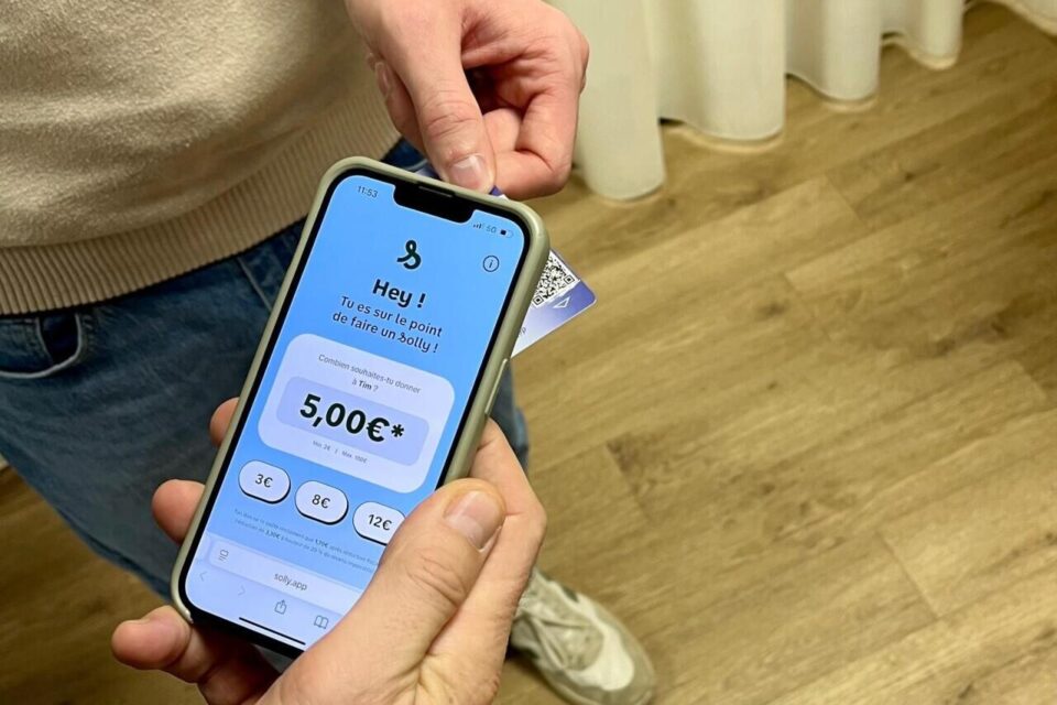 Il est très facile de faire un don avec la carte Solly, gérée par Up Coop, spécialiste des titres restaurant et vacances notamment.