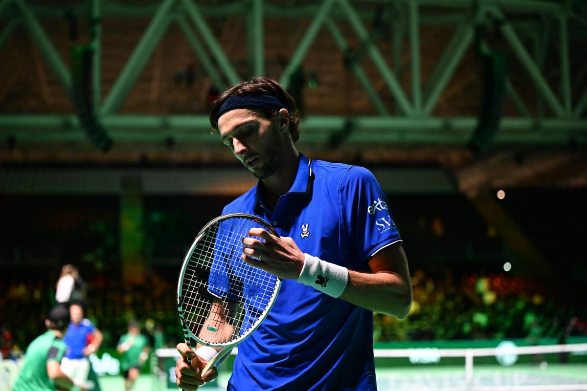 Arthur Rinderknech, après la défaite contre Zizou Bergs et l'élimination de la France par la Belgique en Coupe Davis : « Ça fait mal »