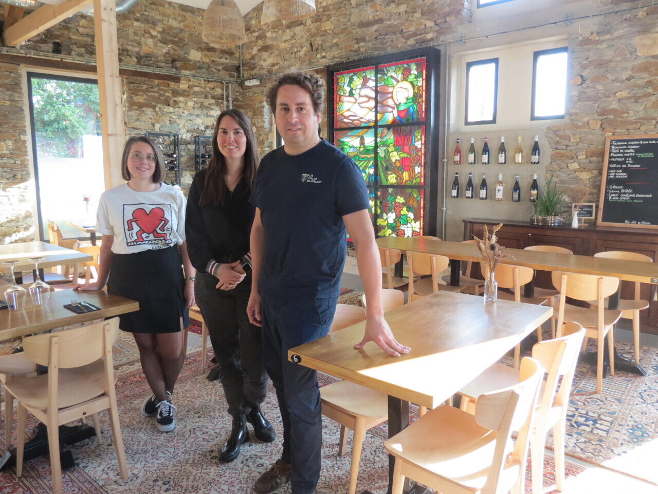 Près de Nantes, cet ancien chai viticole devient un bar à vins et un restaurant