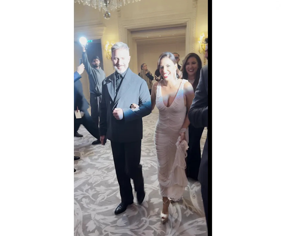 Vidéos - Eva Longoria - Les célébrités au Global Gift Gala Paris à l'hôtel Four Seasons George V, France, le 8 novembre 2025


Eternity / Bestimage