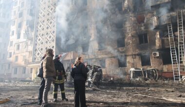 Ukraine: 26 morts dans une frappe russe, un plan américain prévoit la cession de territoires à Moscou