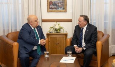 Le premier ministre du Québec, François Legault, dit avoir eu une rencontre «constructive» avec le président de la Fédération des omnipraticiens, le Dr Marc-André Amyot