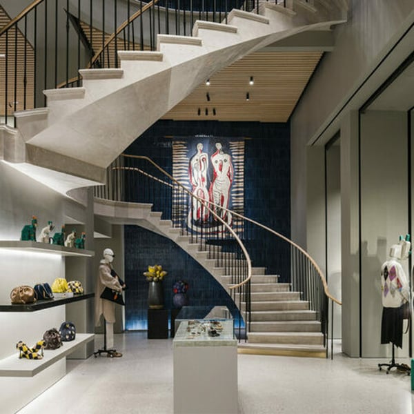 La première Casa Loewe en France inaugurée avenue Montaigne