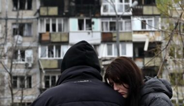 l’attaque russe à Kiev a fait trois morts et « des dizaines » de blessés, selon Volodymyr Zelensky