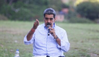 Maduro qualifie d'«irresponsables» les exercices militaires des États-Unis avec Trinité-et-Tobago