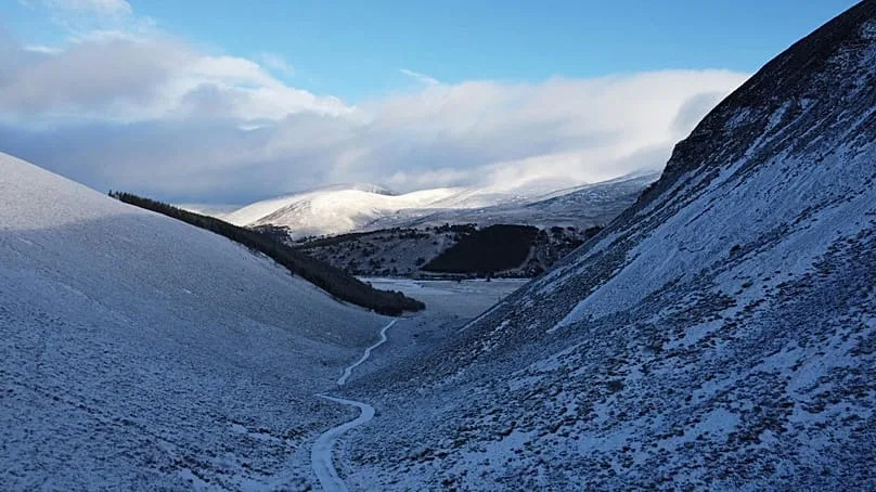 Vue du parc national de Cairngorms en hiver. 