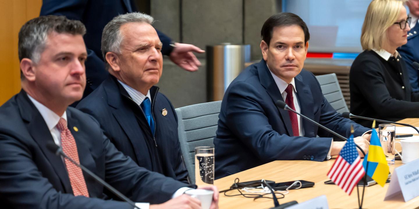 une équipe de négociateurs ukrainiens doit rencontrer dimanche Marco Rubio et Steve Witkoff en Floride