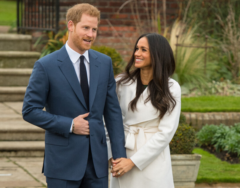 Le prince Harry et Meghan Markle annoncent leurs fiançailles à la presse le 27 novembre 2017, au palais de Kensington.