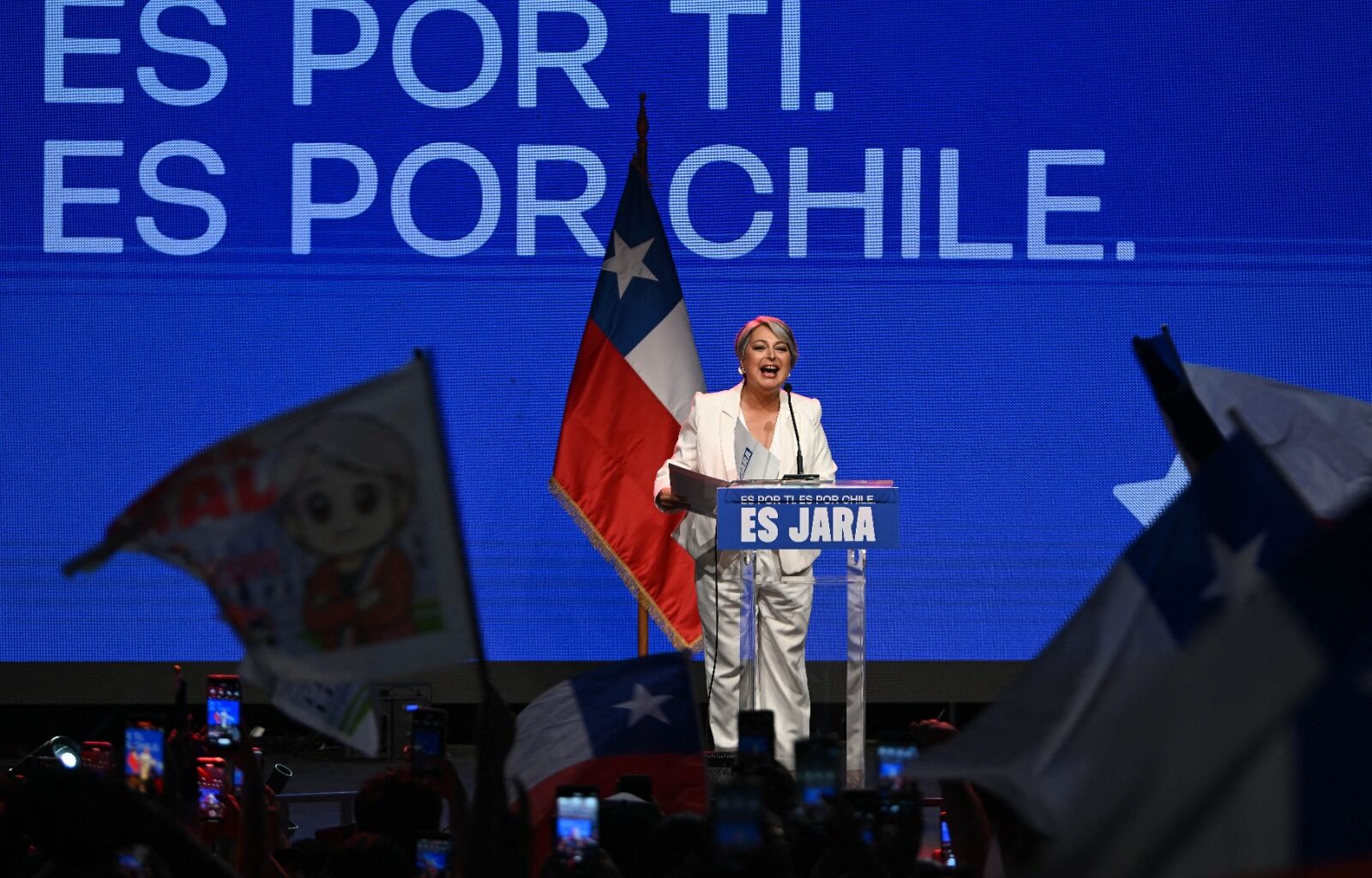 Présidentielle au Chili : en tête du 1er tour, la communiste Jeannette Jara devra affronter l’extrême droite