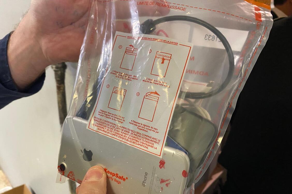 Des gendarmes et policiers venus de toute la région ont participé à cette fouille massive. Simultanément, la même opération a été menée à la prison d’Ajaccio. 