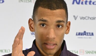 ATP - Finals > Auger-Aliassime annonce la couleur avant d'affronter Alcaraz : "Un jour, il faudra commencer à les battre plus d'une fois si on veut être considéré comme un rival. Si on ne gagne qu'une fois tous les trente-six du mois, on n'est pas vraiment leur rival"