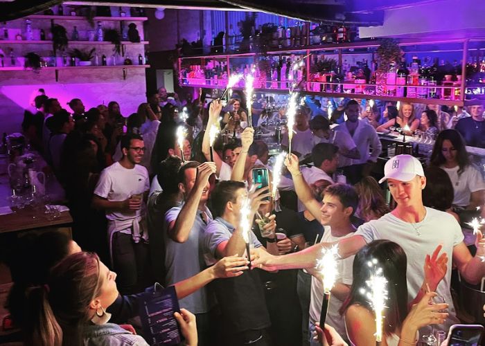 Top 10 des Restaurants Festifs et Dansants à Bordeaux