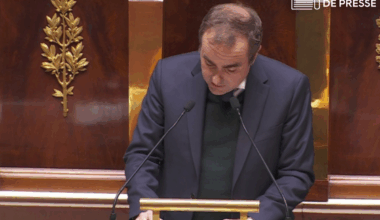 À la veille de l’examen du projet de loi de financement de la Sécurité sociale, Matignon redoute l’éventualité de ne pouvoir doter la France d’un budget d’ici au 31 décembre - Crédits : capture d