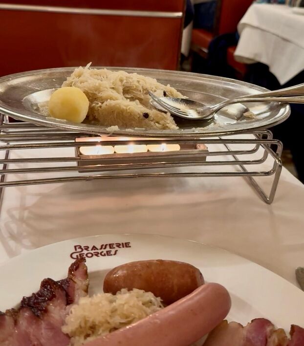 Le plat signature de la brasserie Georges à Lyon ? La choucroute ! LP/ Laurent Guez 