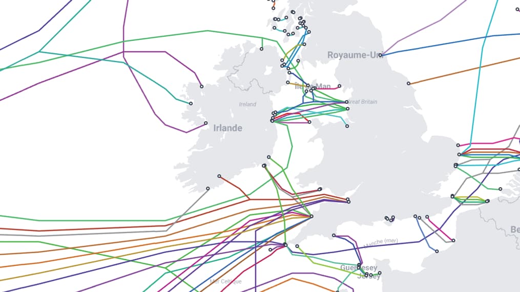 Emplacement des câbles sous-marins transatlantiques. 