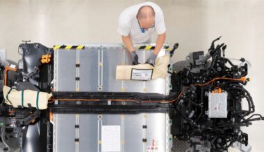 Le Royaume-Uni lutte contre la discrimination liée à l'âge sur le lieu de travail - Business AM