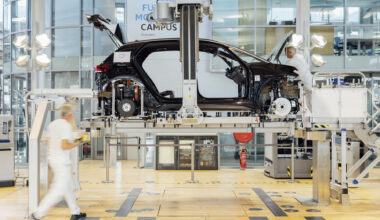 Allemagne : l’automobile s’effondre, 50 000 emplois rayés de la carte, l’Europe en alerte