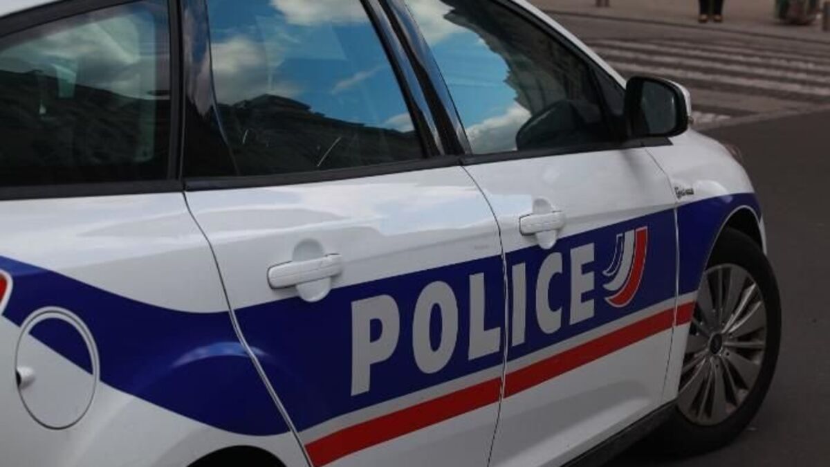 Paris : un homme armé d’un couteau s’en prend à deux passants dans le VIIIe arrondissement