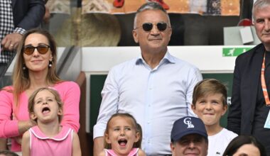 ATP > Mouratoglou : "Le père de Djokovic était extrêmement impliqué à ses débuts. À un moment donné, Novak a dû lui dire : 'S'il te plaît, éloigne-toi. J'ai besoin de me construire en tant que personne. J'ai besoin de toi en tant que père, pas en tant que coach'"