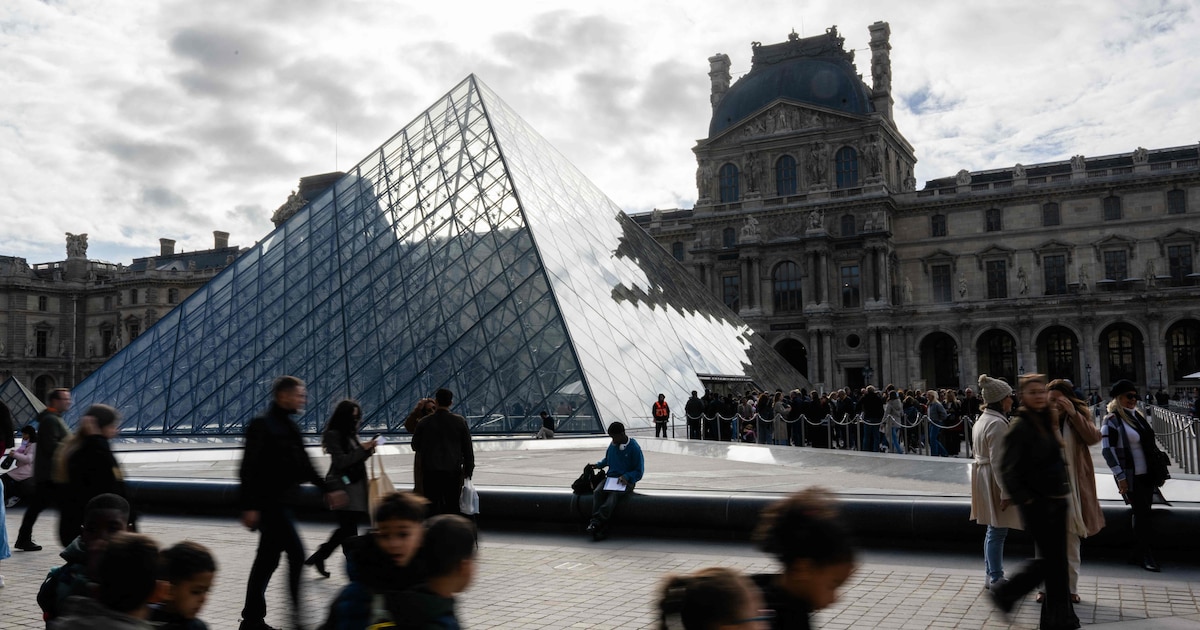 "La direction en avait pleine conscience": le mot de passe, ultra-basique, utilisé pour protéger les données du Louvre était tout sauf robuste