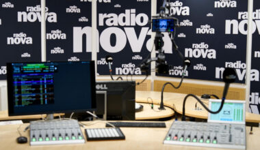 « On ne lâchera rien » : Radio Nova, des audiences qui explosent et des polémiques