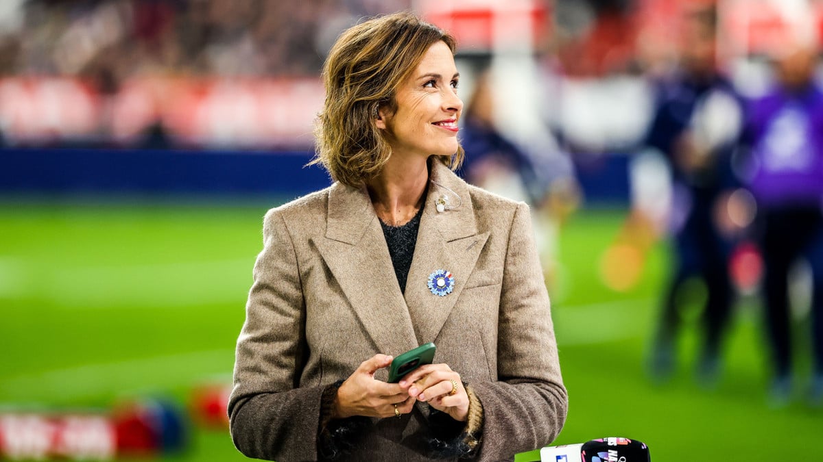 Isabelle Ithurburu : Le bisou qui fait le buzz sur les réseaux !