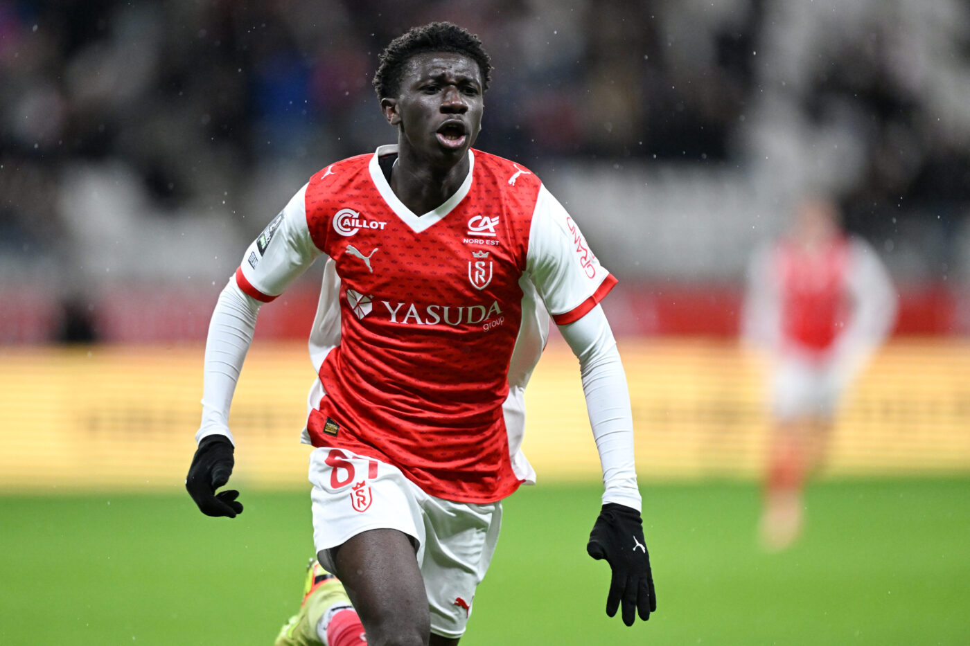 Victoire dans la souffrance pour Reims, qui passe devant Montpellier au classement - Ligue 2 - J15 - Reims-Montpellier (2-0)