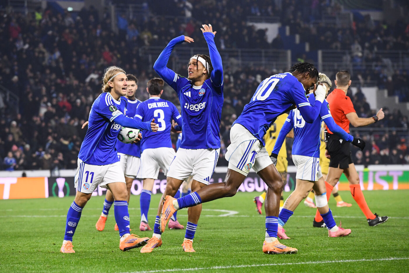 Strasbourg s’offre une vraie soirée européenne contre Crystal Palace - C4 - J4 - Strasbourg-Crystal Palace (2-1)