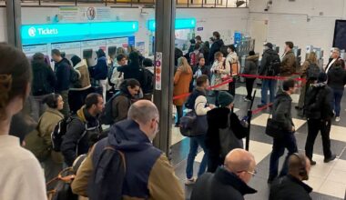 « Komplex ! » : avec la fin du ticket de métro en Île-de-France, des usagers de passage un peu perdus