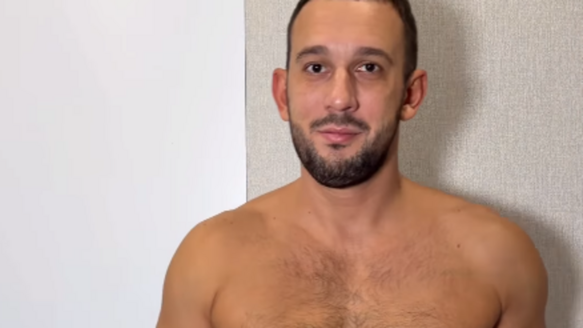 « Des raviolis avec de la mayonnaise » : le coach fitness qui voulait prendre 22 kg pour promouvoir un programme minceur est mort à 30 ans