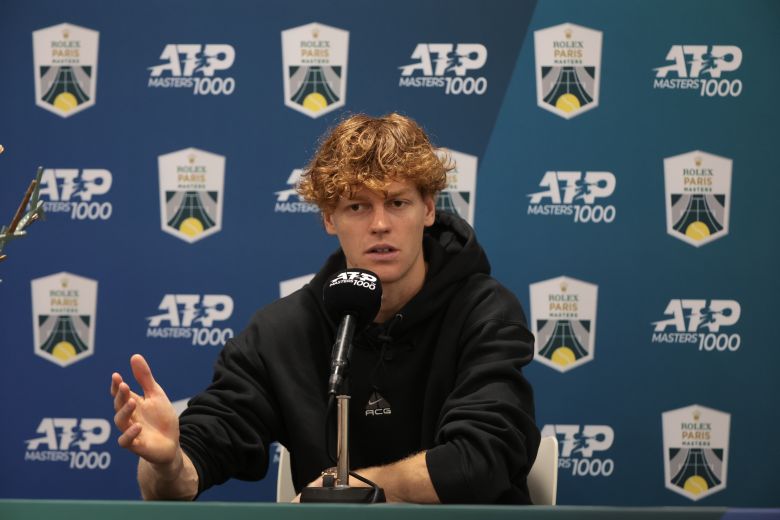 Tennis. Rolex Paris Masters - Jannik Sinner, 23e titre et n°1 : «La saison n'est pas finie»