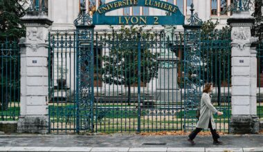 Un enseignant de Lyon-II vilipendé pour avoir publié une liste de «génocidaires» – Libération