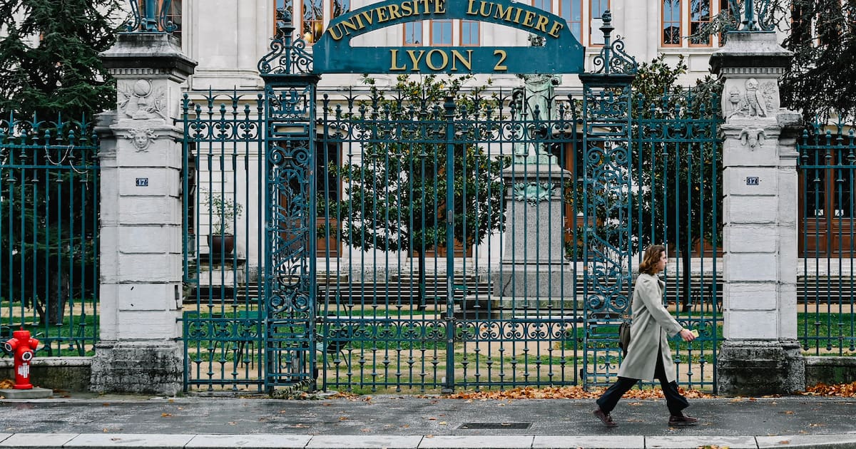 Un enseignant de Lyon-II vilipendé pour avoir publié une liste de «génocidaires» – Libération