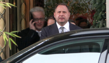 Ukraine: Andriy Iermak, le puissant bras droit de Volodymyr Zelensky, poussé à la démission