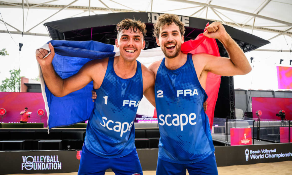 Mondiaux beach-volley 2025 Téo Rotar et Arnaud Gauthier-Rat décrochent une demi-finale historique !
