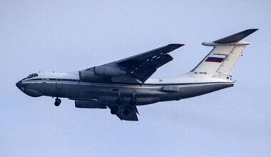 Il peut « livrer des roquettes ou des ogives » : l’intrigant atterrissage d’un avion russe lié à Wagner au Venezuela, menacé par les États-Unis